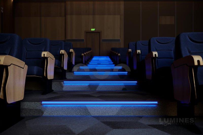 Led stripprofiel led line 3500 ingebouwd in trap 2